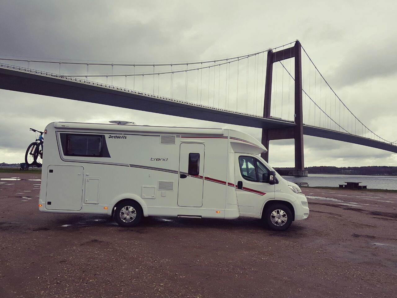 Norwegen — Nebelfjord